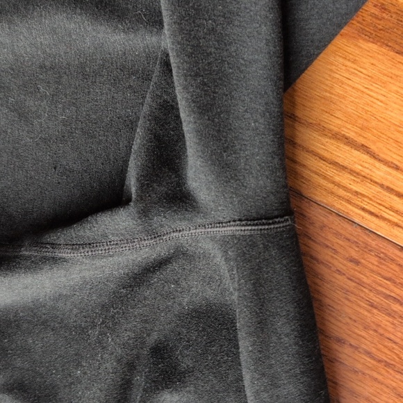 Vuori | Women’s Dark Grey Performance Joggers Medium - Picture 8 of 8